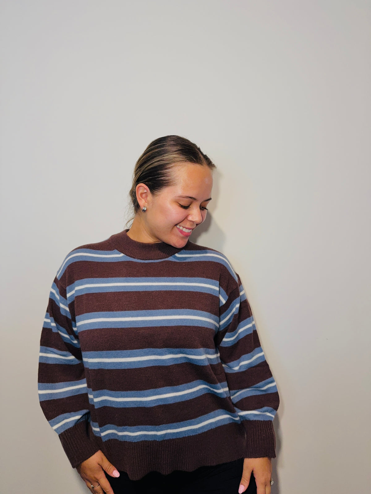 MULTI COLOR STRIP CREW NECK RELAXED KNIT PULLOVER